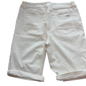 Chico's So Slimming Girlfriend Shorts Size 1 White Excellent